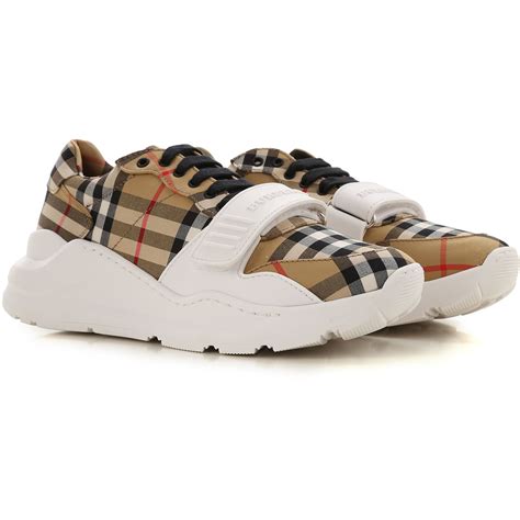 girls burberry shoes